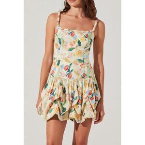 NWT ASTR Keyla Dress - Color: YELLOW GREEN FLORAL
